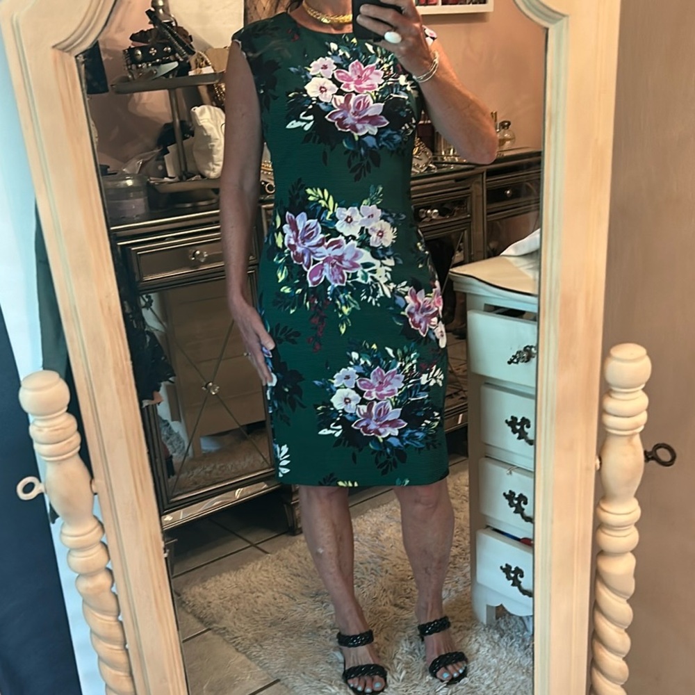Floral print dress - Picture 2 of 12